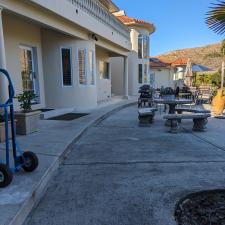 House-wash-concrete-cleaning-and-staining-in-Corral-De-Tierra 1